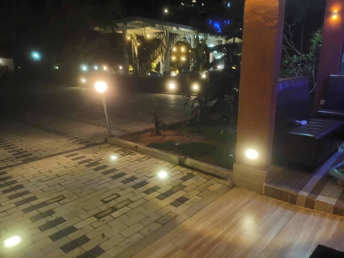 Lucky Beach Resort Trincomalee Luaran gambar