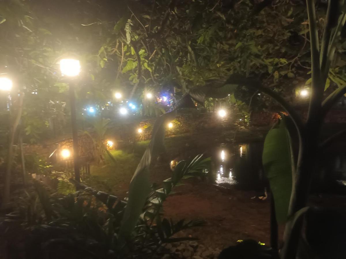 Lucky Beach Resort Trincomalee Luaran gambar