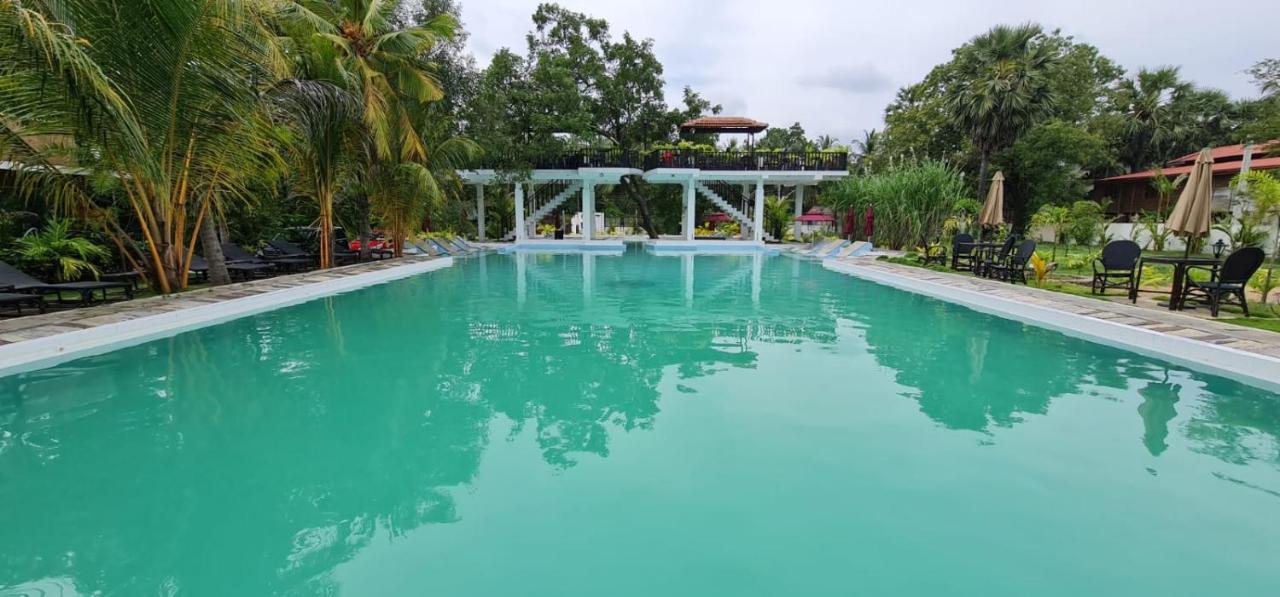 Lucky Beach Resort Trincomalee Luaran gambar