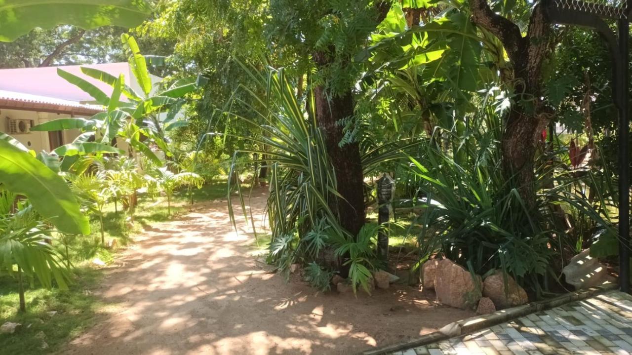 Lucky Beach Resort Trincomalee Luaran gambar