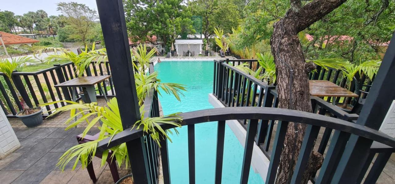 Lucky Beach Resort Trincomalee Luaran gambar